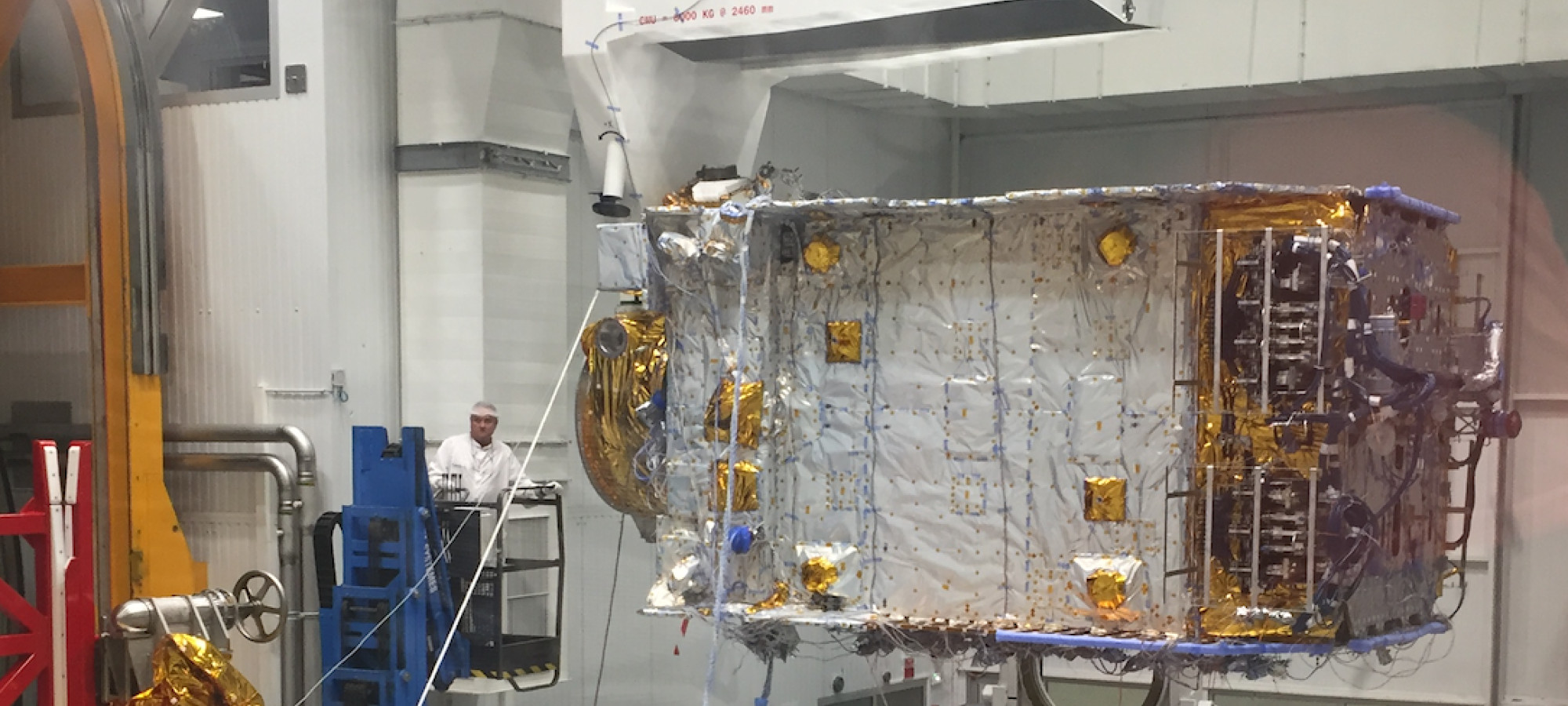 SPACECRAFT HORIZONTAL HOISTING DEVICE