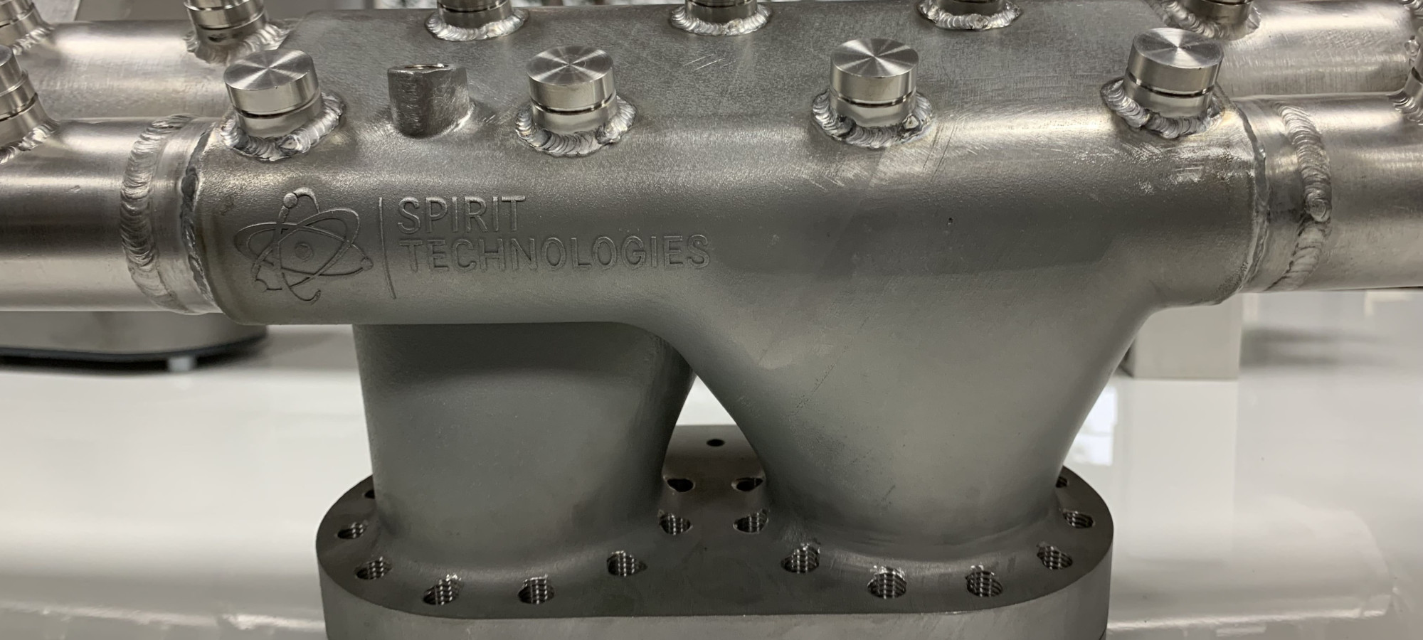 HIGH PRESSURE COOLING MANIFOLD