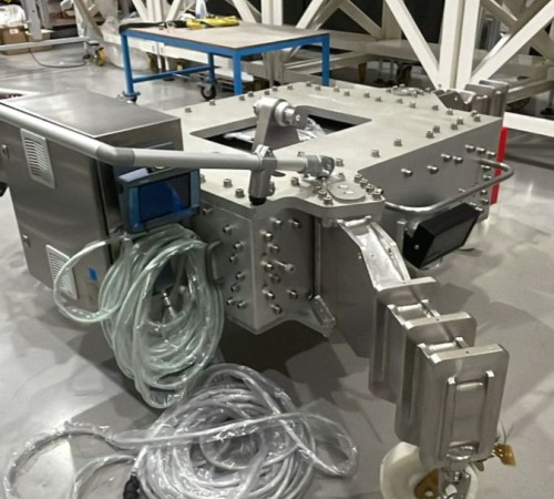 PALONNIER VERTICAL POUR SATELLITE